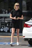 Charlize-Theron-out-in-LA-8%2F12%2F18-r6qv6dpgva.jpg