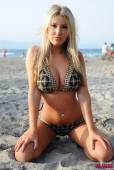 Rosy Obrien Topless On The Beach d6vn2fdpiu