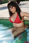 Charlotte-Narni-Red-Bikini-In-The-Pool-g6vowwsb6t.jpg