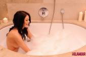 Sam-Kellett-Takes-A-Dip-In-A-Nice-Hot-Soapy-Bath-m6vr83hyub.jpg
