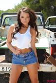 Janine Clarke White Top And Denim Shorts By The Truck w6vsibdyd2