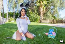 Gina Valentina Bailey Brooke Easter Bunnies - 228x-g6waqhnodg.jpg