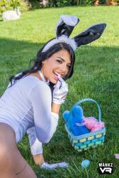 Gina Valentina Bailey Brooke Easter Bunnies - 228x v6waqhdvaa