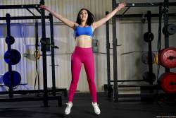 Brooke-Beretta-Workout-Her-Ass-2500px-147X-l6wfq1etya.jpg