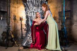  Rebecca More Ella Hughes Queen Of Thrones - 877x s6wjgu7srf