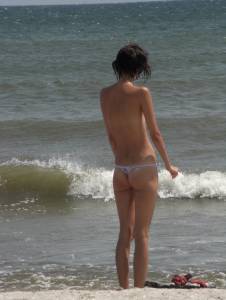 Skinny-Beauty-by-the-Sea-%5Bx16%5D-36wnpbtigw.jpg