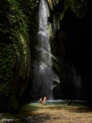 Clover-and-Putri-Bali-Waterfall-59-pictures-14204px--46wqwcxfce.jpg