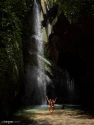 Clover and Putri Bali Waterfall - 59 pictures - 14204px  a6wqwdiuu0