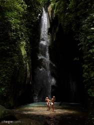 Clover and Putri Bali Waterfall - 59 pictures - 14204px  q6wqwct2ae