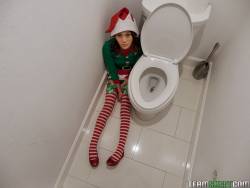 Jasmine-Grey-Elf-On-A-Shelf-1620-px-219-pics-t6wuwtgmxq.jpg