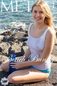 Casey â€“ Beach Bunny 04-21-v6xevuwg2j.jpg