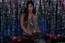 Jade-Kush-The-DJ-is-DTF-387x-2495x1663--s6xia7rn1c.jpg
