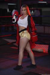 Sloan Harper Boxing Babe 368x 2495x1663 w6xgtj7cnn