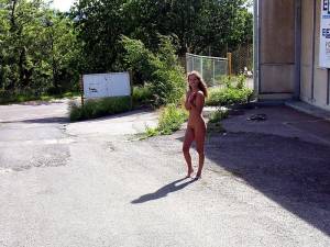 Sarka nude in public s6xfgnvipk