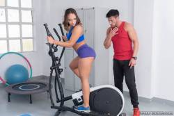 Briana-Banderas-Gym-Workout-with-Big-Booty-Briana1600-px-138-pics-y6x1qegtvz.jpg