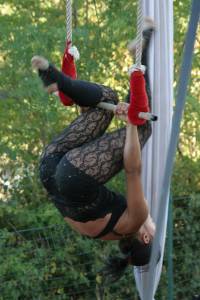 circus-acrobat-training-x6x8bfxfa3.jpg