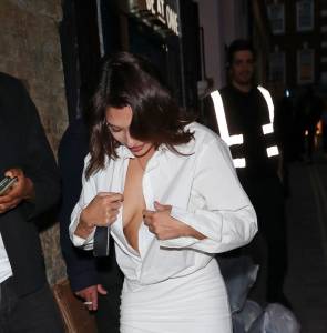 Vanessa White â€“ wardrobe malfunction at Covent Garden in London (Nipslip) (NSF46x8kb9s2b.jpg