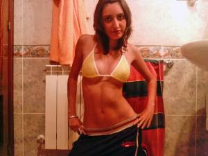 Lea-Skinny-Amateur-Ex-Girlfriend-Pics-g6xm58qpma.jpg