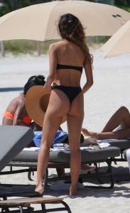 Patricia Contreras â€“ Bikini Malfunction Candids at the Beach in Miami (NSFW)46xoqw566i.jpg