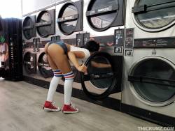Jenna Foxx Thick Laundromat Lust (x162) 1215x1620	u6xpm37i4k.jpg