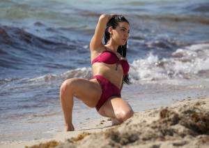 Giulia De Lellis â€“ Topless Bikini Photoshoot on the Beach in Miamis6xvflazrm.jpg