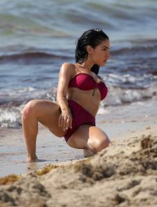 Giulia De Lellis â€“ Topless Bikini Photoshoot on the Beach in Miamik6xvflbfpx.jpg