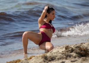 Giulia De Lellis â€“ Topless Bikini Photoshoot on the Beach in Miamiy6xvflc3f7.jpg