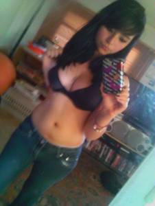 Selfpics Brunette Teen x28 07aar1hw3q