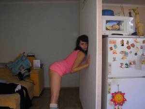 Hot brunette teen showing ass x71-g7ahmw8pgb.jpg