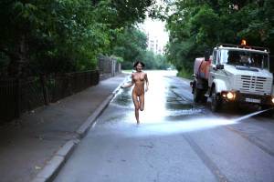 Nude-in-Public-Street-Cleaner%21-h7a01u8d2q.jpg