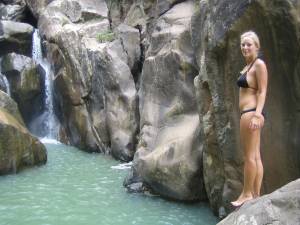 Blonde chick on vacation x59-r7a22255jf.jpg