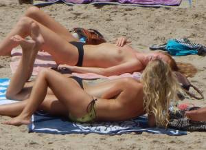 Playa-Espana-Tetas-Voyeur-Candid-%5Bx52%5D-w7a27qibpw.jpg