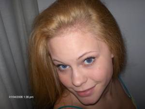 Blue-Eyed-Hardcore-Blonde-x157-y7a9fnfee6.jpg