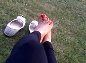 My Wifes Feet During The Day x15v7be5bahxz.jpg