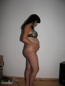 Pregnant Renata x91 w7bh9c20dw