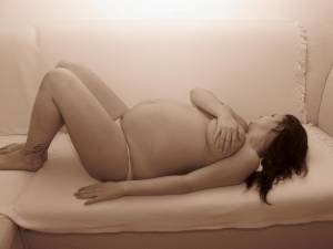 Pregnant-Renata-x91-c7bh9d8yay.jpg