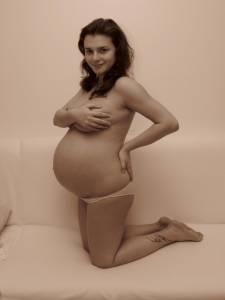 Pregnant-Renata-x91-i7bh9d4und.jpg