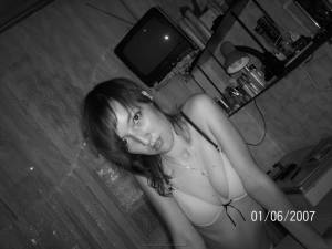 Russian teen posing and playing x62 z7bi9crntm