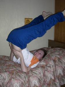 Russian teen posing and playing x62 l7bi9dspw4