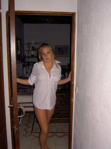 Blonde Teen In Bedroom x 36w7b046t1iw.jpg