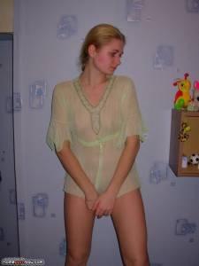 Sexy Blond Girlfriend [237] r7b43d8eso