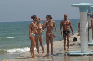 Croatian Topless Beach [x74]d7b57ppxhi.jpg