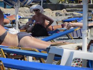 Crete Greece Beach Voyeur 2013 27b9oxmwq3