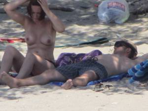 Crete-Greece-Beach-Voyeur-2013-57b9pa65xh.jpg