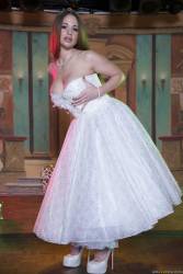 Rebecca-More-Cathy-Heaven-Sinderella-495x-g7bkjjpy6o.jpg