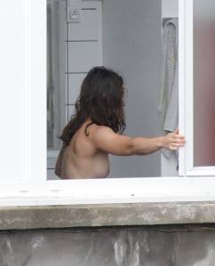 Voyeur-_-neighbour-topless-at-the-window-s7bn1abgxh.jpg