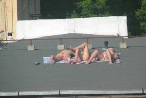 My Neigbours Naked On The Roof[Last Years]-n7bn31ogvw.jpg