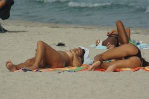 Beach-sardinia-italy-spy-voyeur-k7bnqgspl2.jpg