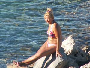 Beach Voyeur Spy Crete Greecey7bnnfaj5v.jpg