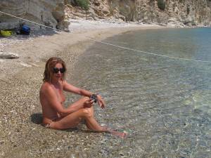 Sexy-Italian-Mature-Topless-Vacation-%5Bx48%5D-r7bo662xem.jpg